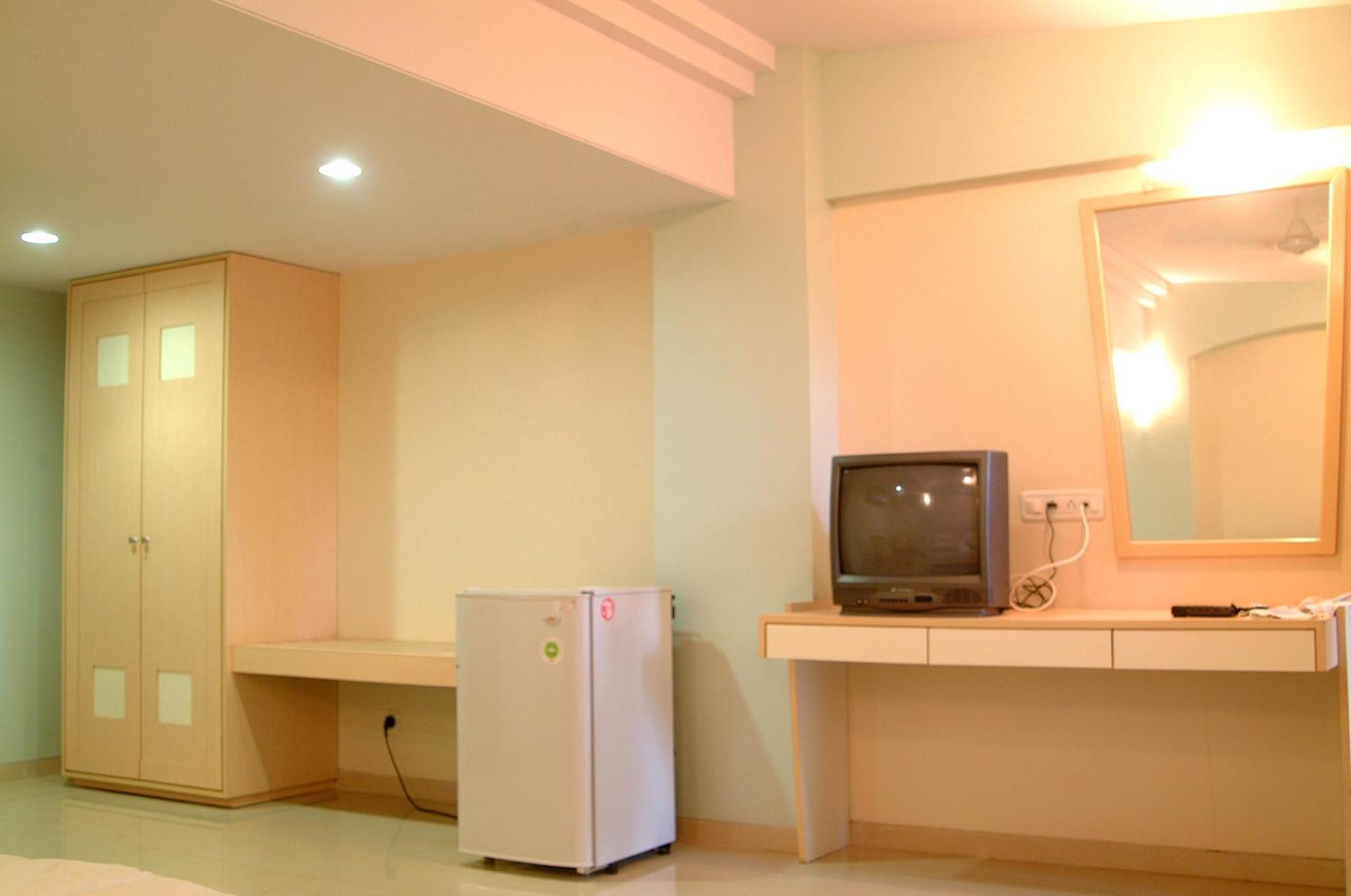 Hotel Ravikiran Alibaug Alībāg Extérieur photo